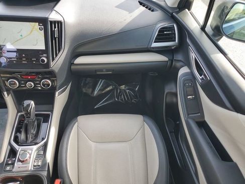 Used 2023 Subaru Forester Limited image 21