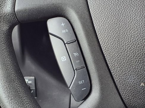 Used 2019 Chevrolet Express 2500 w/ Enhanced Convenience Package RWD image 24