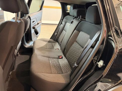 Used 2026 Nissan Kicks SV FWD image 38