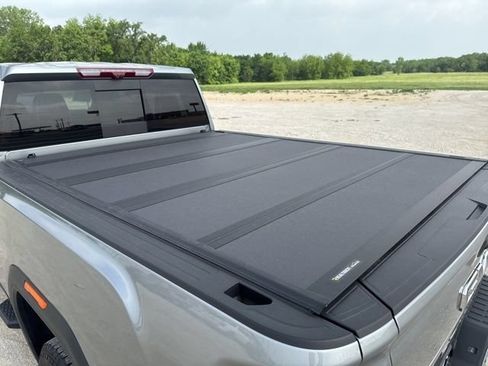 Used 2025 GMC Sierra 2500 Denali Ultimate w/ Max Trailering Package AWD/4WD image 15