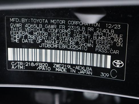 Used 2024 Toyota Corolla LE image 37