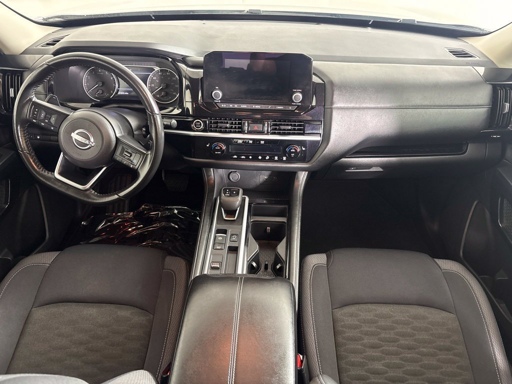 Used 2024 Nissan Pathfinder SV FWD image 14