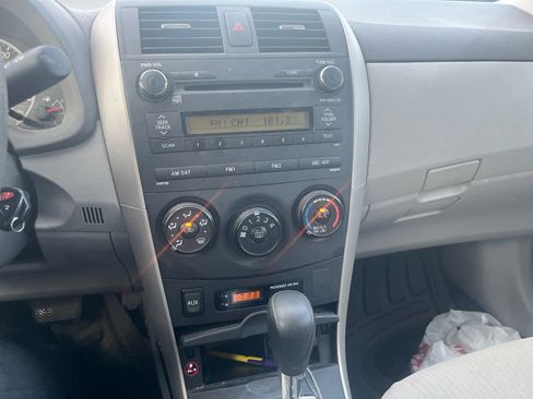 Used 2010 Toyota Corolla LE FWD image 9