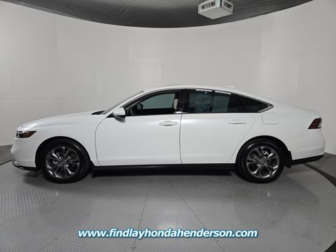 Certified 2023 Honda Accord EX image 3