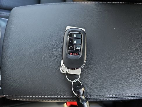 New 2025 Honda Civic FWD Hybrid Sedan image 40