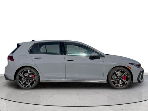 New 2026 Volkswagen Golf SE FWD image 1