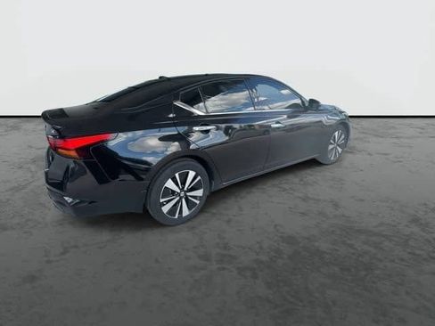 Used 2021 Nissan Altima 2.5 SL FWD image 9