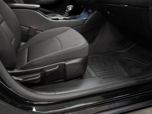 Used 2022 Chevrolet Malibu LS FWD image 48