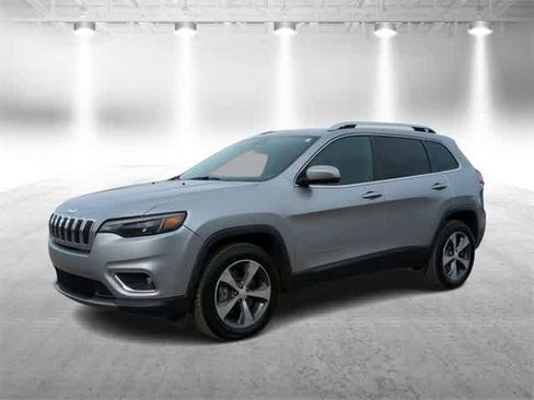 Used 2019 Jeep Cherokee Limited image 4