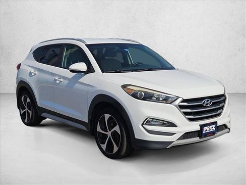 Used 2017 Hyundai Tucson Sport FWD image 3