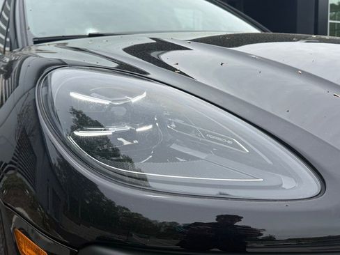 Used 2023 Porsche Macan S AWD/4WD image 11