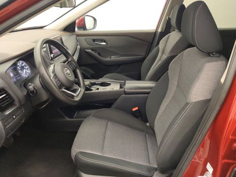 Used 2021 Nissan Rogue SV image 17