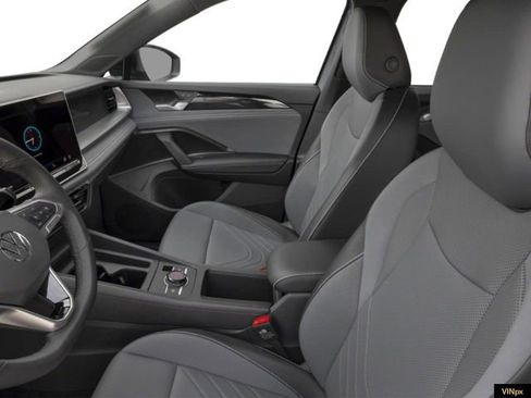 New 2025 Volkswagen Tiguan SE R-Line image 7