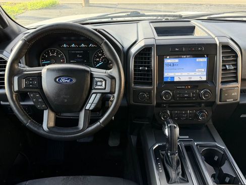 Used 2018 Ford F150 XLT w/ Equipment Group 302A Luxury AWD/4WD image 15