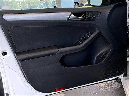 Used 2017 Volkswagen Jetta S FWD image 20