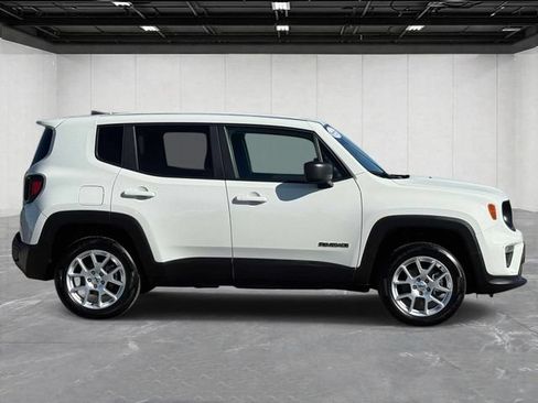 Certified 2023 Jeep Renegade Latitude AWD/4WD image 4