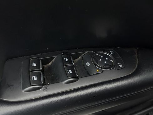 Used 2020 Lincoln MKZ image 12