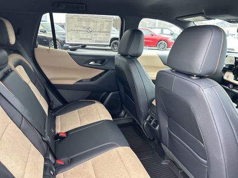 New 2026 Chevrolet Equinox ACTIV w/ Convenience Package III image 18
