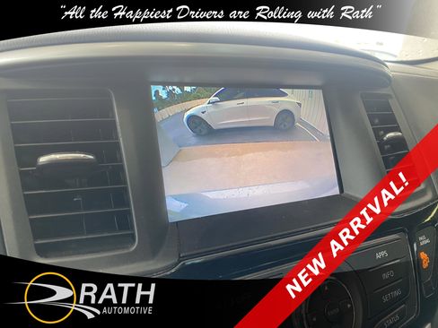 Used 2020 Nissan Pathfinder S FWD image 14