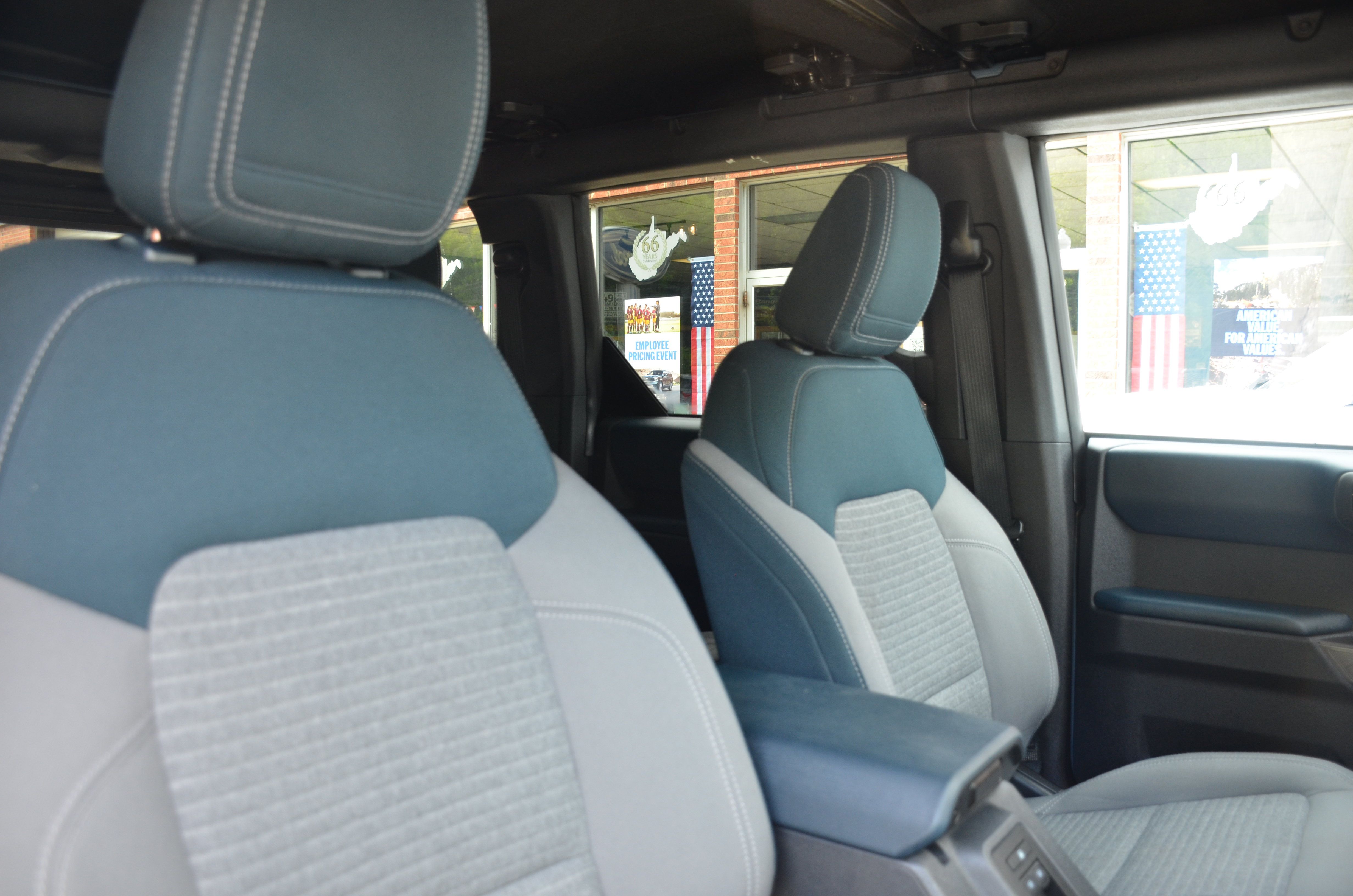 Used 2023 Ford Bronco Outer Banks w/ Sasquatch Package AWD/4WD image 33