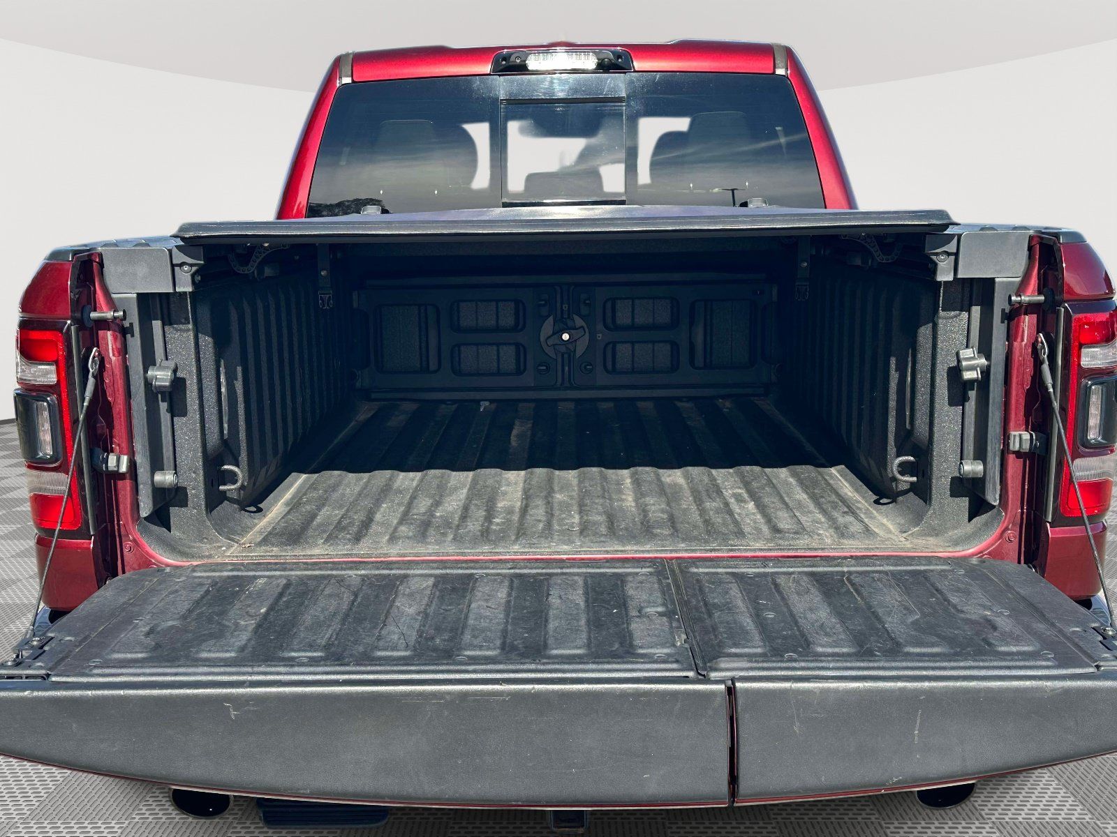Used 2022 RAM 1500 Limited AWD/4WD image 33