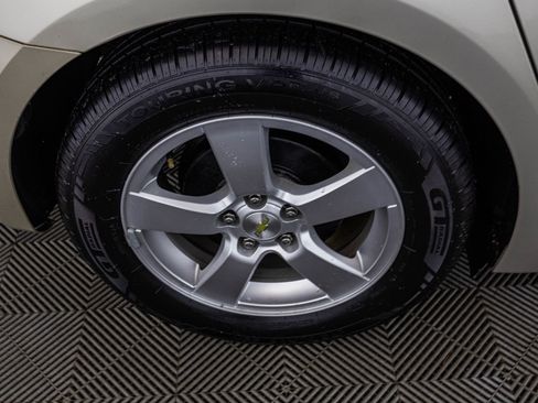 Used 2015 Chevrolet Cruze LT image 49