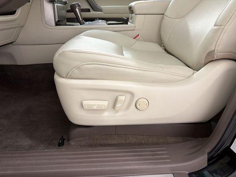 Used 2012 Lexus GX 460 AWD/4WD image 15