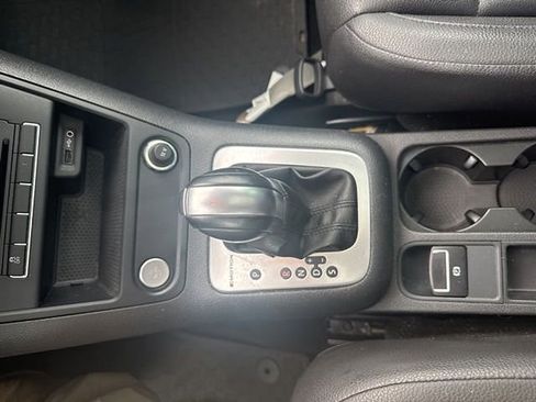 Used 2016 Volkswagen Tiguan SE AWD/4WD image 18