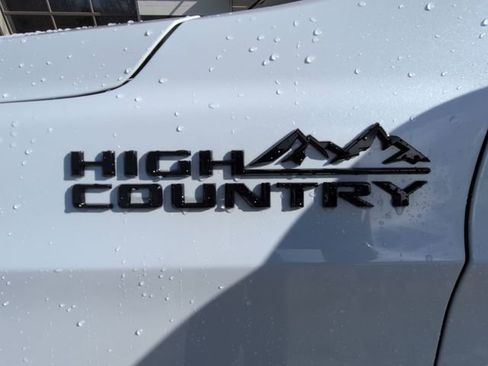 Used 2026 Chevrolet Tahoe High Country image 33