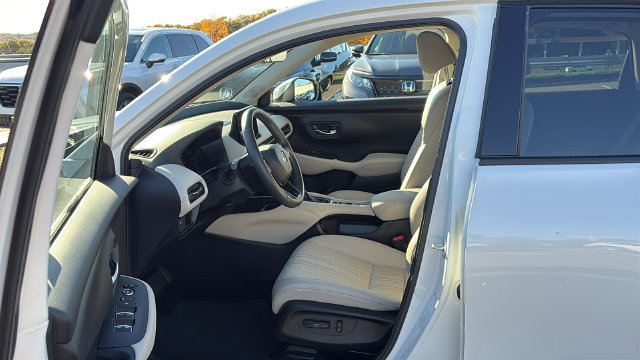 Used 2024 Honda HR-V EX-L image 10