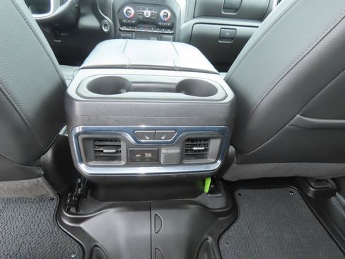 Used 2023 GMC Sierra 2500 Denali w/ Denali Black Diamond Edition AWD/4WD image 20