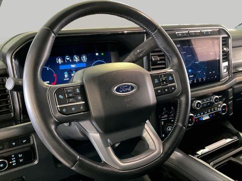 Used 2024 Ford F250 Lariat w/ Lariat Ultimate Package AWD/4WD image 16