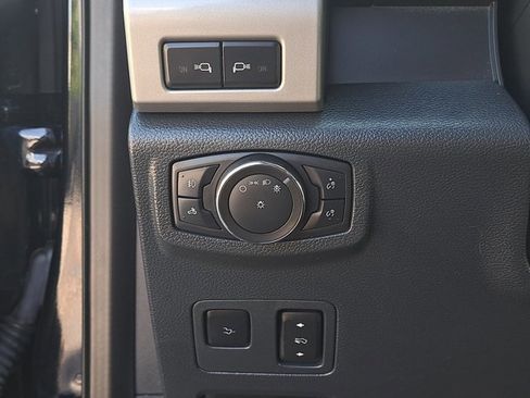 Certified 2022 Ford F250 Lariat w/ Lariat Ultimate Package image 25