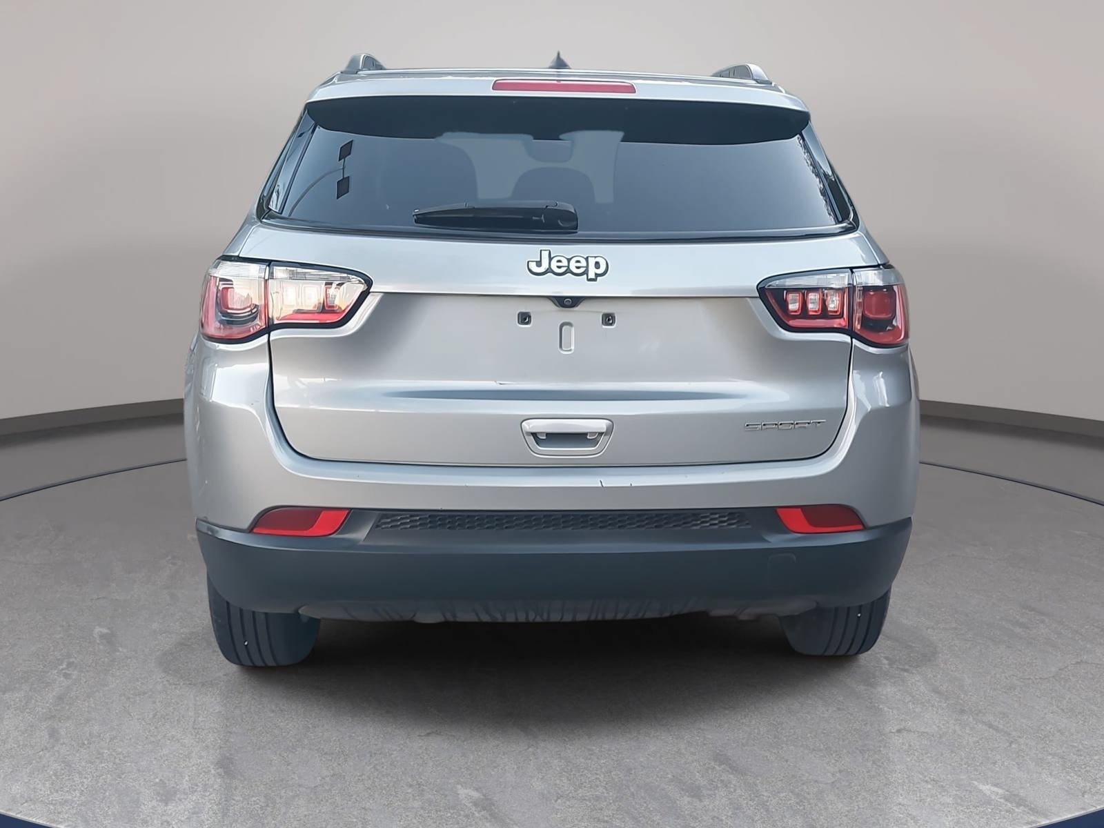 Used 2017 Jeep Compass Sport FWD image 6