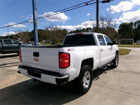Used 2018 Chevrolet Silverado 1500 LT w/ All Star Edition image 6