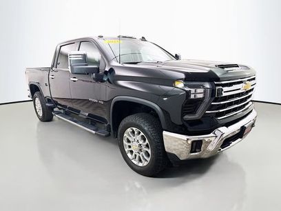 Used 2025 Chevrolet Silverado 2500 LTZ w/ LTZ Premium Package