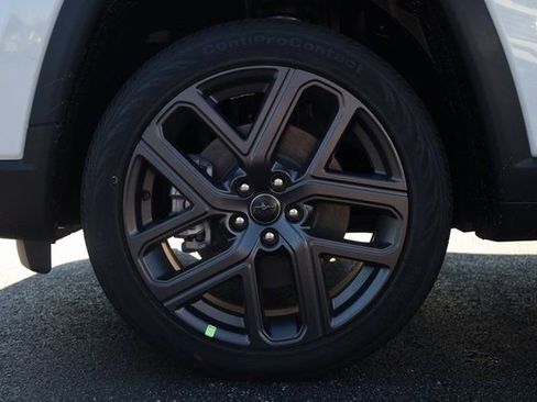 New 2026 Jeep Compass Limited image 6