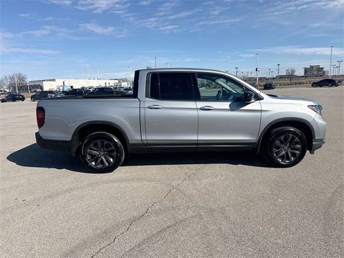 Used 2023 Honda Ridgeline Sport image 14