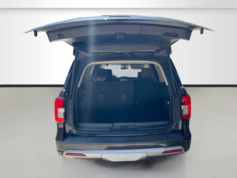 Used 2024 Ford Expedition XLT RWD image 27