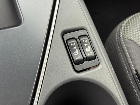 Used 2024 Subaru Crosstrek 2.0i Premium image 20