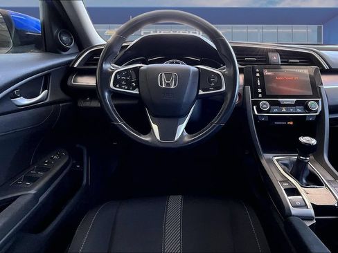 Used 2018 Honda Civic EX-T image 2