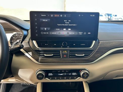 Used 2025 Nissan Altima 2.5 SL image 31