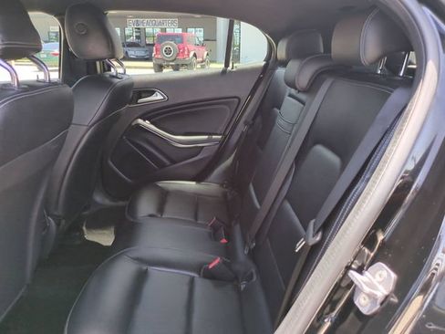 Used 2020 Mercedes-Benz GLA 250 image 14