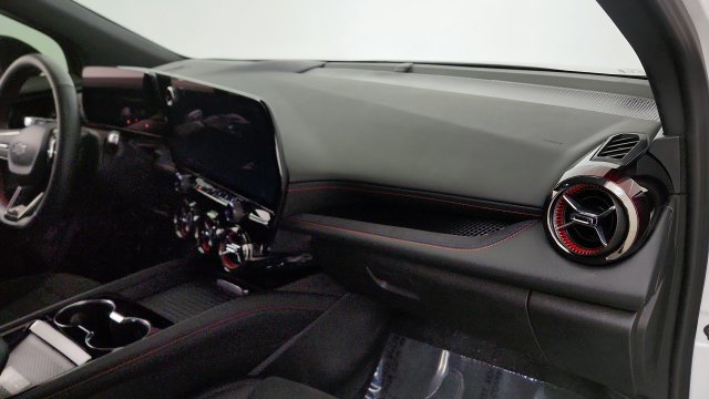 Used 2024 Chevrolet Blazer EV RS RWD image 37