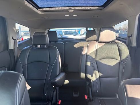 Used 2021 Buick Enclave Avenir w/ Avenir Technology Package image 18