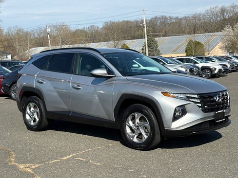 Used 2024 Hyundai Tucson SEL image 1