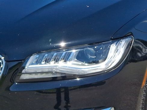 Used 2018 Lincoln MKZ Select w/ Select Plus Package FWD image 9