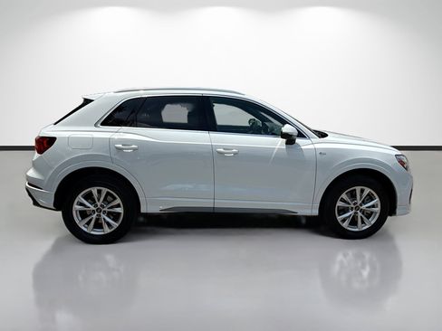Used 2025 Audi Q3 2.0T Premium AWD/4WD image 2