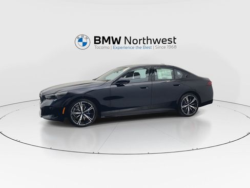New 2027 BMW 530i xDrive w/ M Sport Package AWD/4WD image 10