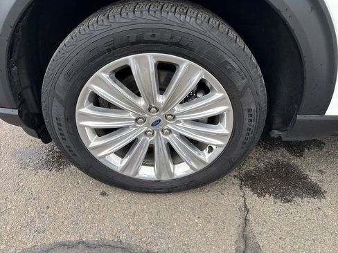 Used 2022 Ford Explorer Limited w/ Hybrid Equipment Group 310A image 42